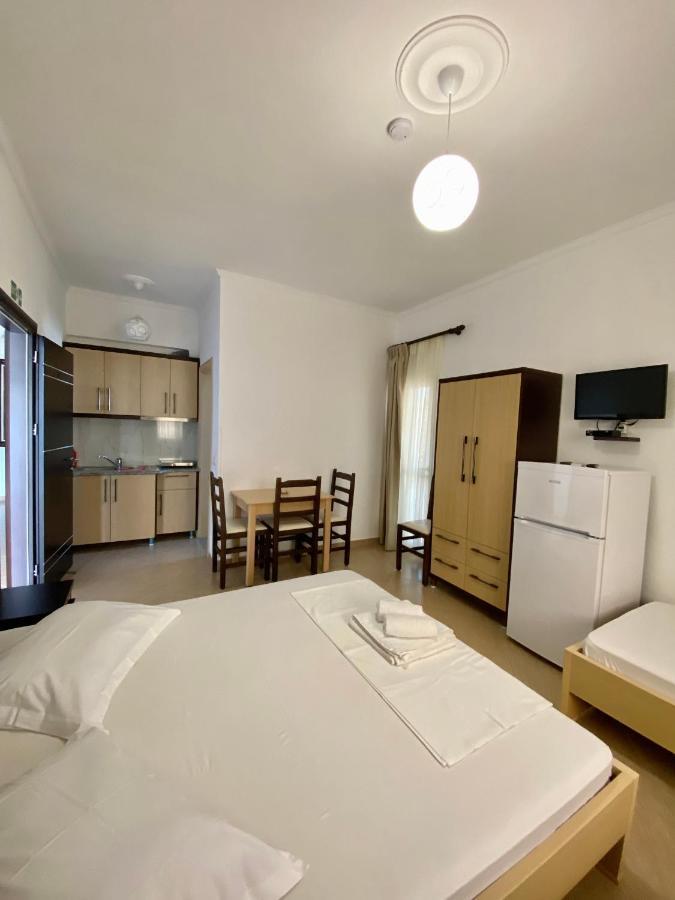 Visi Apartments Ksamil Exteriér fotografie
