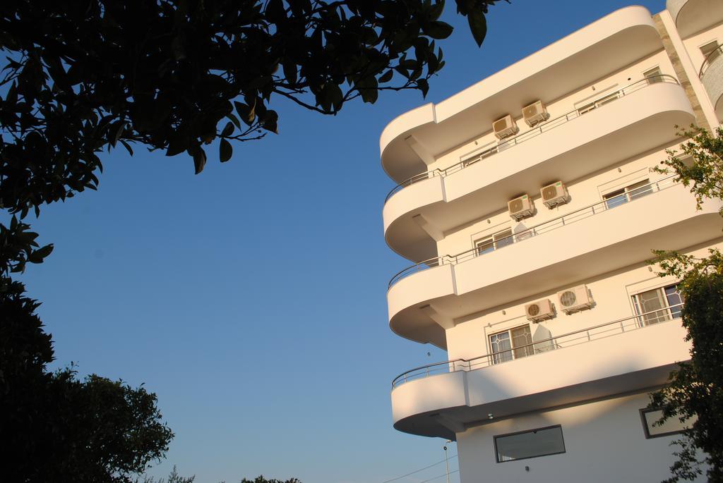 Visi Apartments Ksamil Exteriér fotografie